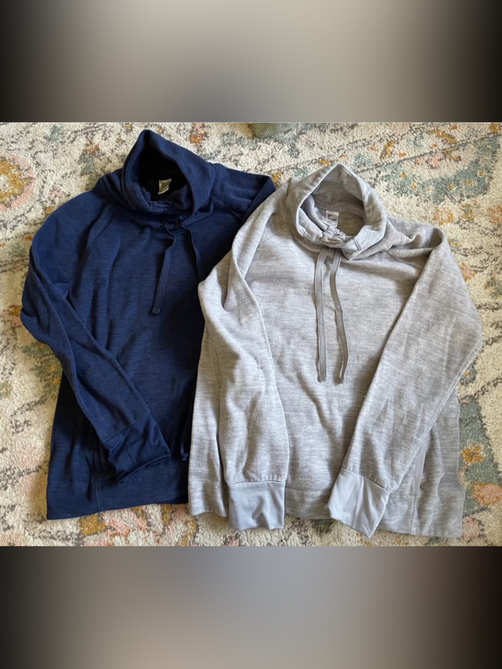 Set of 2 Old Navy Active Light Gray and Navy Blue mock neck Pullovers